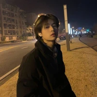 อาทิตย์/พระเอก