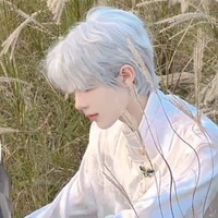 คิม"คนสนิท"