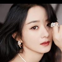 จ้าวลี่อิง(เพื่อนนางเอก)