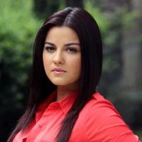 maite perroni hale