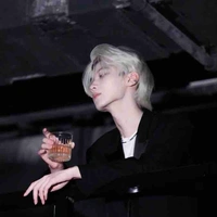 ไวท์👑