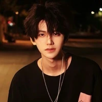 เมฆ😑(เพื่อนพ.อ+พี่น.อ+มาเฟีย)