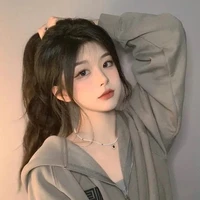 พลอย