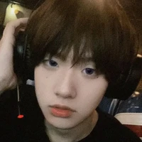 บอล(เพื่อนเว่ยอิง)