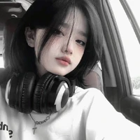 ไอติม(นางเอก/นักฆ่าอัดดับ1)