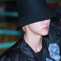 𝐔𝐧𝐤𝐧𝐨𝐰𝐧