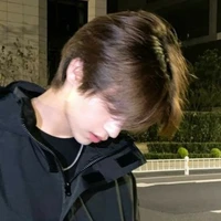 ทิว (พระเอก)