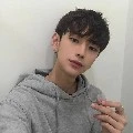 เบส(เพื่อนมาร์ค)