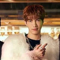 Tanakhun ( Kinn bro /Vegas Cousin)