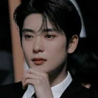 นาโน(พระเอก)