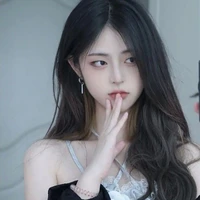 ซีรีน //นางเอก