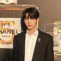 ปอน 🌚( เพื่อนพระเอก )