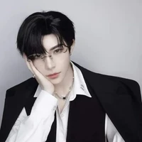 เจมส์🌝 ( พ่อนางเอก )