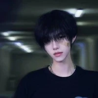 เอเรน(การ์ดส่วนตัวนางเอก)