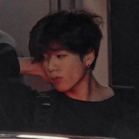 (ป๊ามีอา)👽