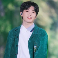 Kim Junkyu/Adik V