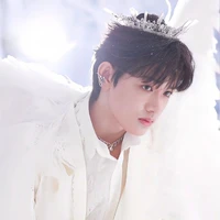 ทินภัทร/(พระเอก+เทวดา)