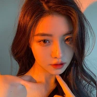 เชอรีน(เเม่นายเอก)