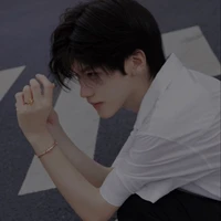 จัสติน(เพื่อนนอ.+นักว่ายน้ำ💦)