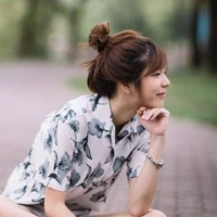 ฟ้า(เพื่อนนายเอก)