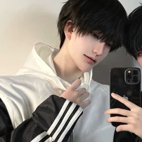 ชาย(เพื่อนพอ.)