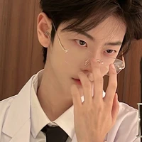 มาร์ติน(เพื่อนพระเอก)