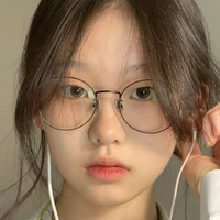 ลิน//ใส่แว่น//