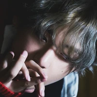 Kim Taehyung / V