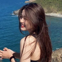 นํ้าหอม(นางเอก)