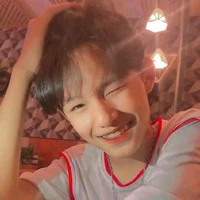 ไนท์(นายเอก)
