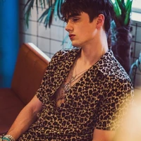 โซนิค(เพื่อนพระเอก)