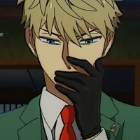 ลอยด์ ฟอร์เจอร์ (สปาย รับบท:พ่อ)