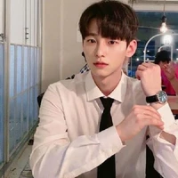 อาเธอร์(พ่อ น.อ)