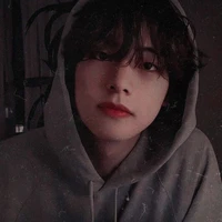 tae(kim taehyung 💜 ♥️ 💖)