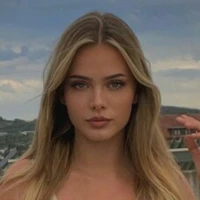 Ana Williams Smith(18)(1.63)Zorra