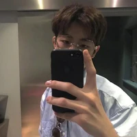 บาส(เพื่อนพระเอก)