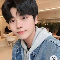ไนท์(เพื่อนนายเอก)