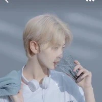 นาว(เพื่อนนายเอก)