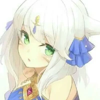 Erika Hato Ador (pequeña)