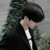 นาชา(นายเอก)