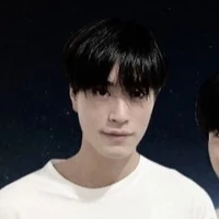 เจมิไนน์/เจม(พระเอก)