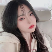 นาเดีย:เพื่อนนางเอก
