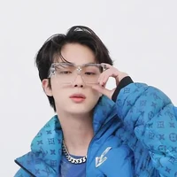 KIM SOEKJIN {Ã}