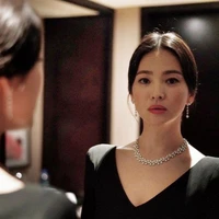 ธิสา(แม่พระเอก)