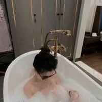 ฝ้าย(ชะนีตัวมัมตัวแม่)