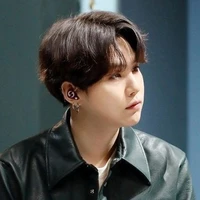Min Yoon-gi / Suga