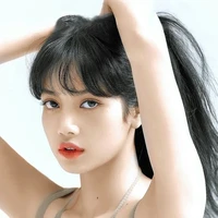 แคลร์(นางเอก)