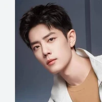 ลีโอ( รุ่นพี่นางเอก)