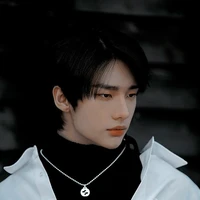 HWANG HYUNJIN