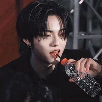 อาเล็ก(รุ่นพี่นางเอก)